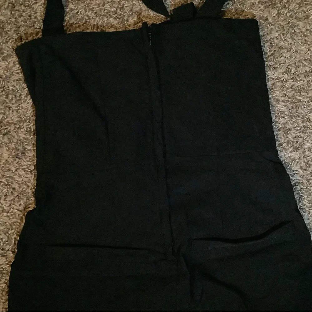 Unique Vintage 1950s Halter Marcel Jumpsuit, color black, size: Small or 4 - Picture 9 of 13
